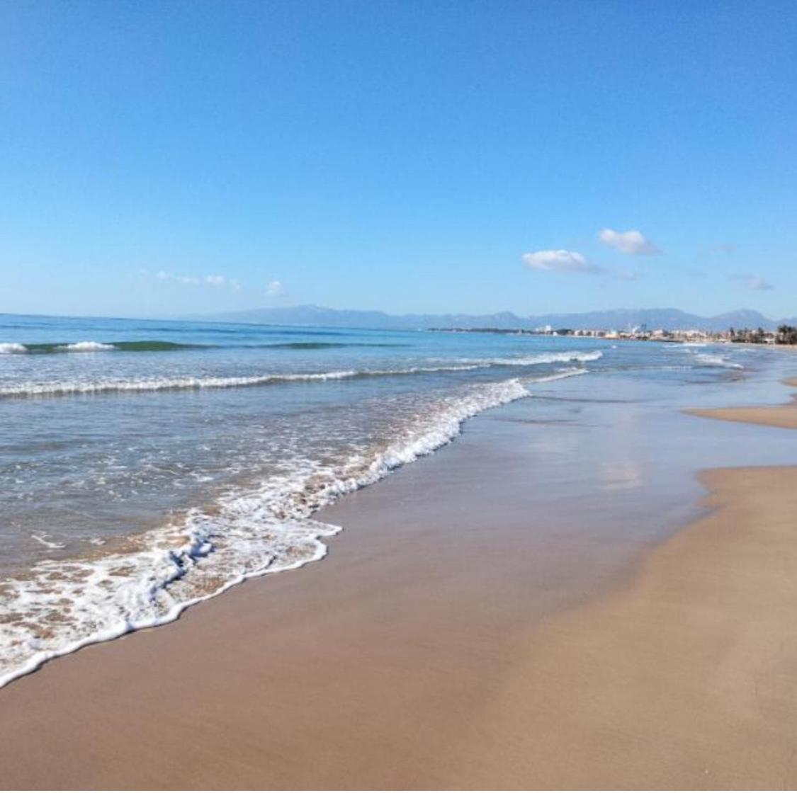 Apartbeach Los Juncos Residencial Piscinas Y Petanca La Pineda Eksteriør billede